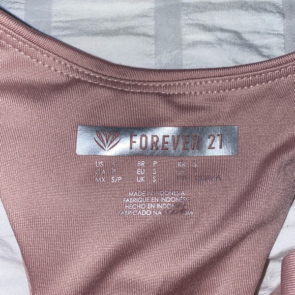 sports bra - Picture 5 of 6